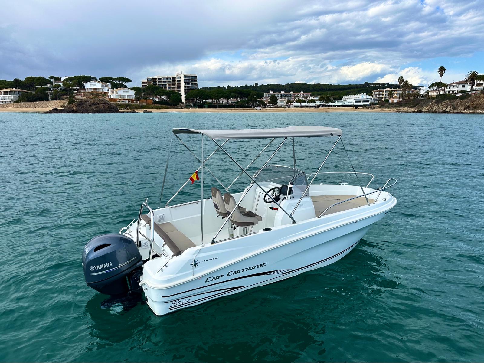 Alquilar barca DivaTeam Fishing en Palamós